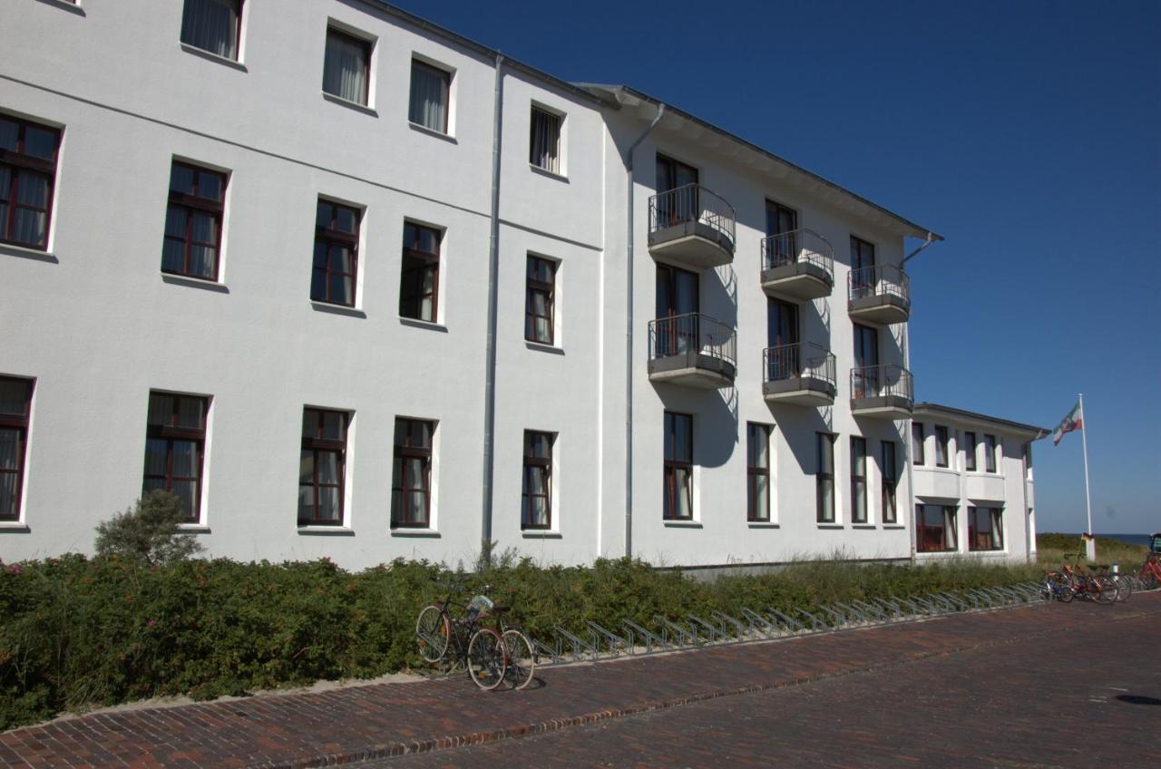 Gaestehaus Germania วังเกร์โอเกอ ภายนอก รูปภาพ